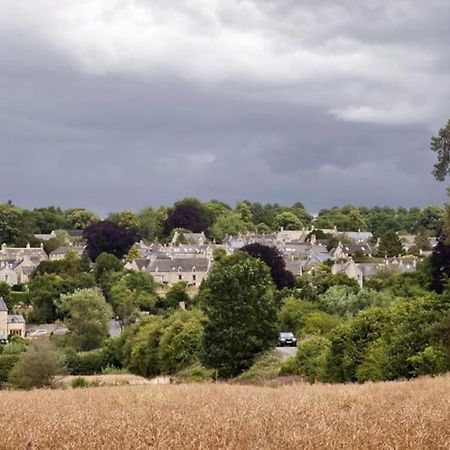 Amarelo Apartment, Central Charlbury, 1 Super King Bed 외부 사진